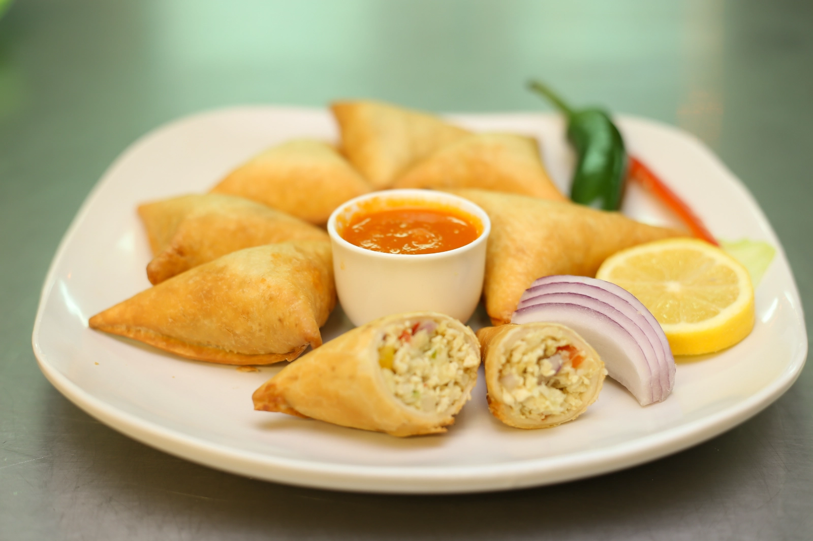 homemade-chicken-samosa